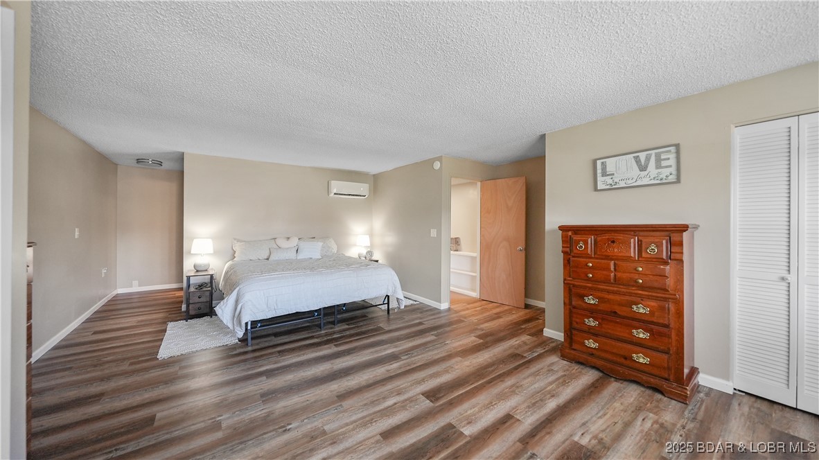 160 Bridgeview Drive