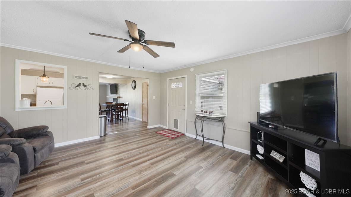 160 Bridgeview Drive