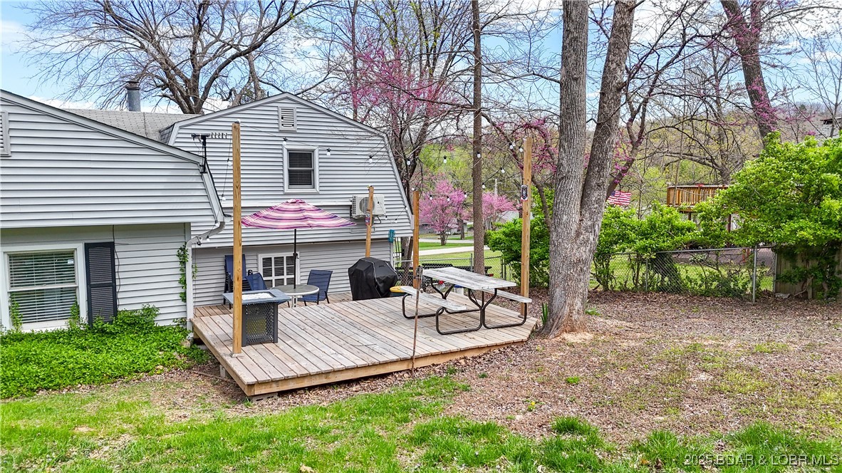 160 Bridgeview Drive