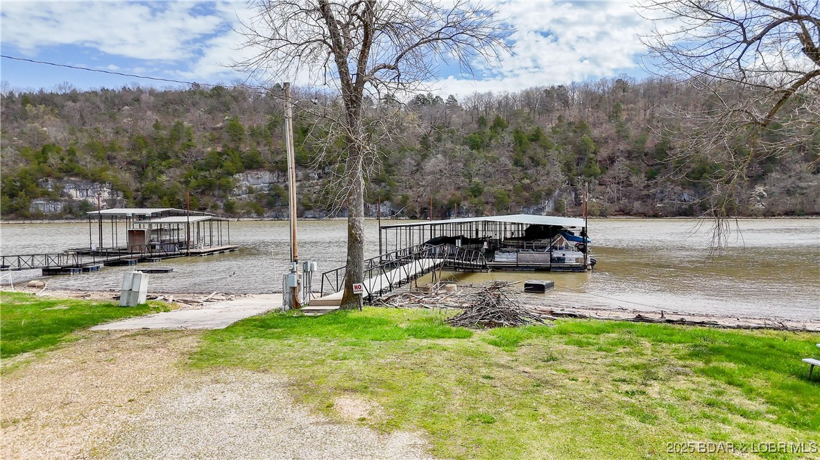 160 Bridgeview Drive