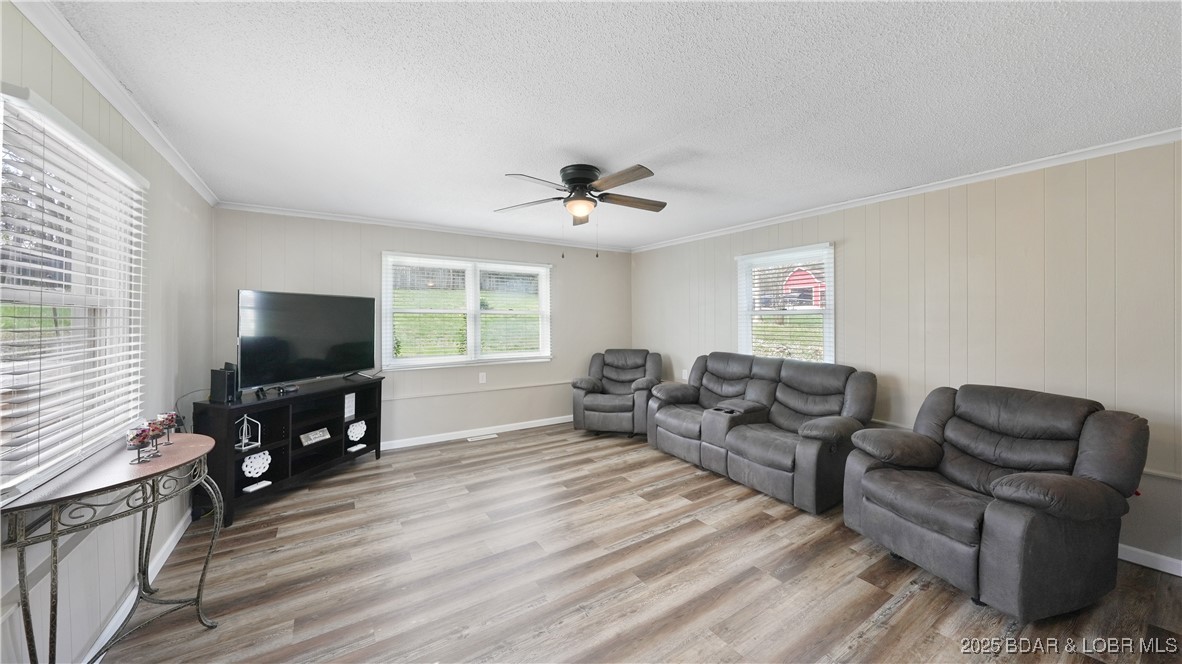 160 Bridgeview Drive