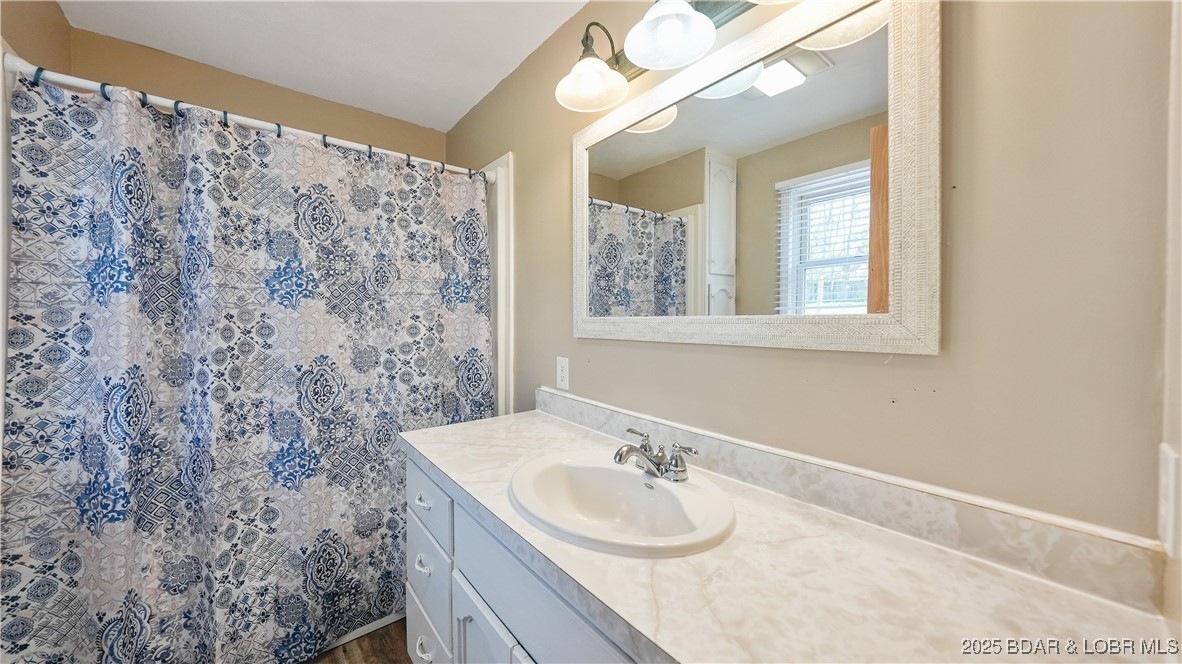 160 Bridgeview Drive