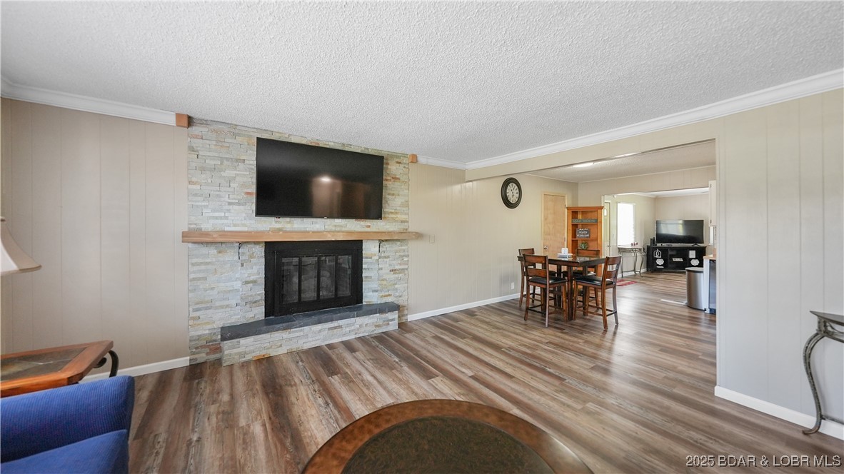 160 Bridgeview Drive