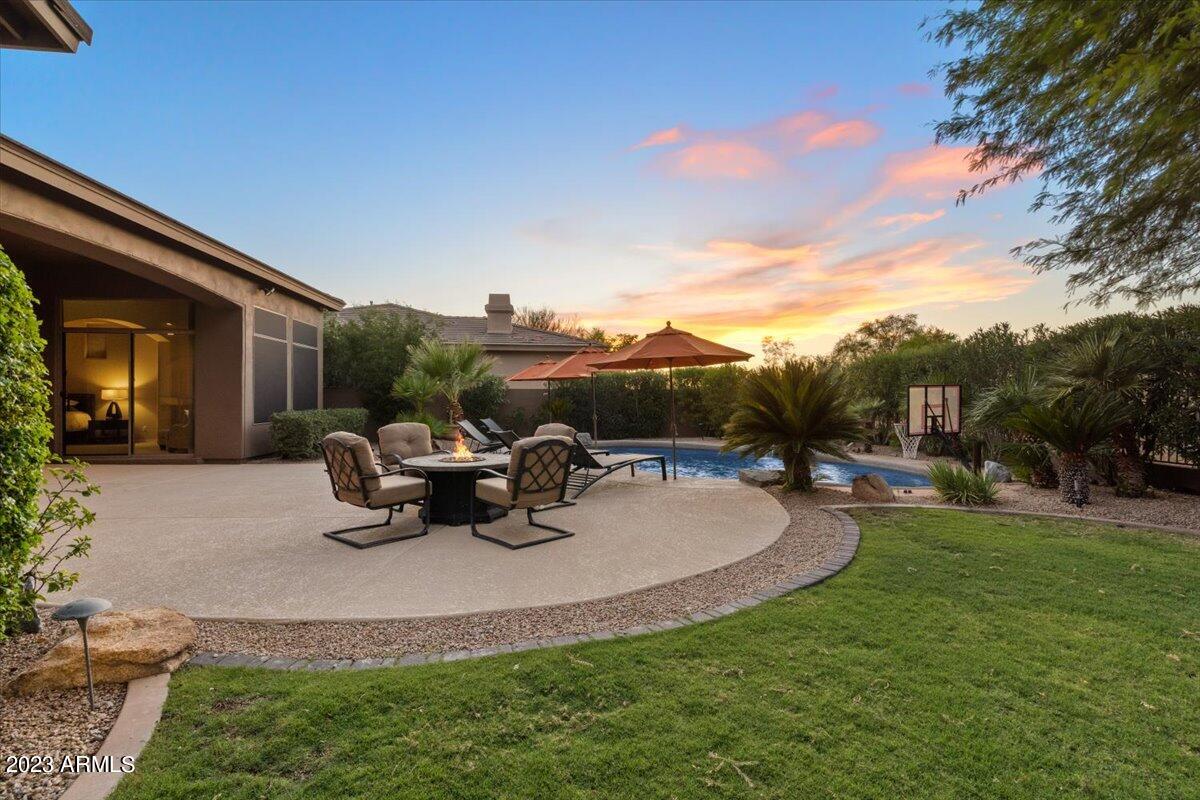 5892 E EVENING GLOW Drive