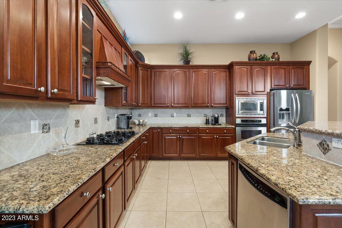 5892 E EVENING GLOW Drive