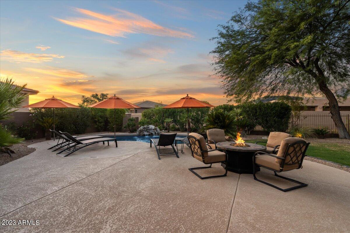 5892 E EVENING GLOW Drive