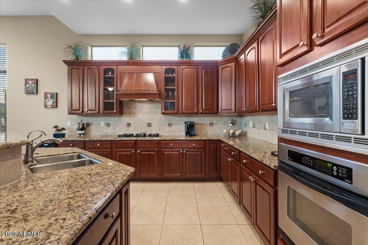 5892 E EVENING GLOW Drive