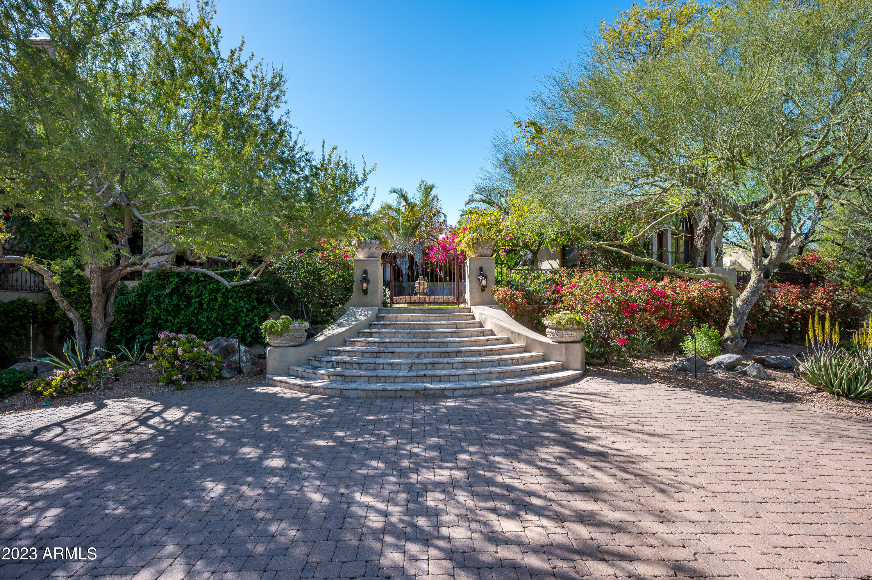 3900 E BETHANY HOME Road