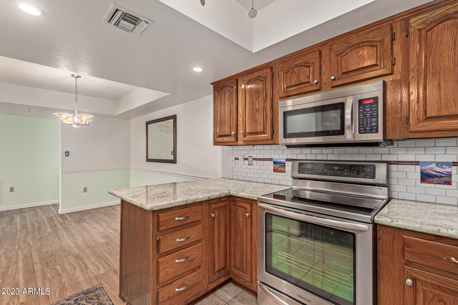 4200 N MILLER Road Unit: 512