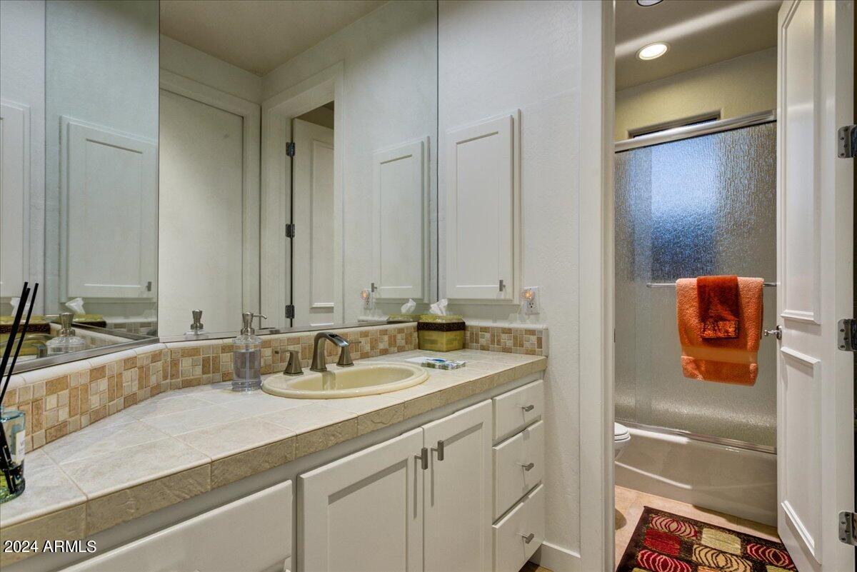 11040 E KAREN Drive