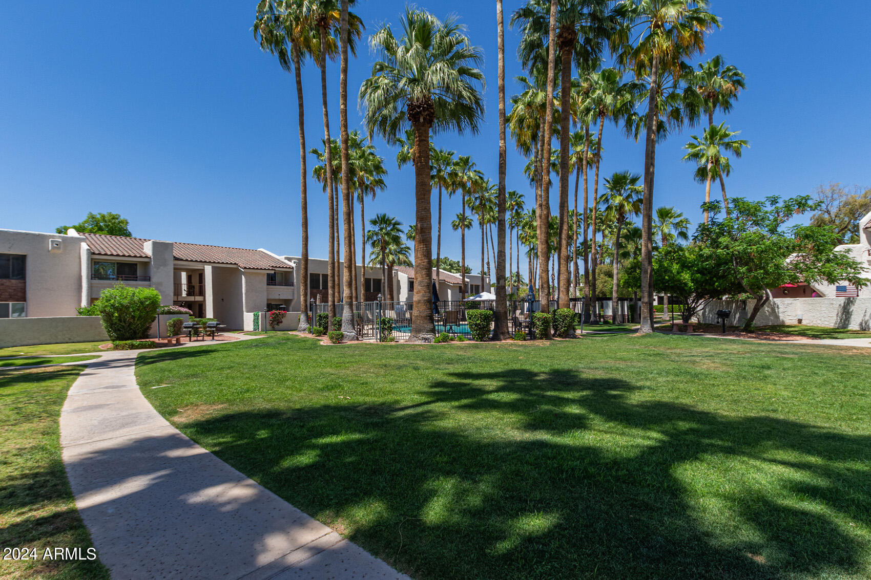 7350 N Via Paseo del Sur, O109