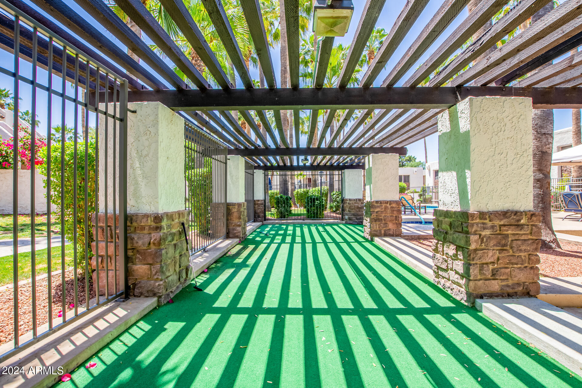 7350 N Via Paseo del Sur, O109