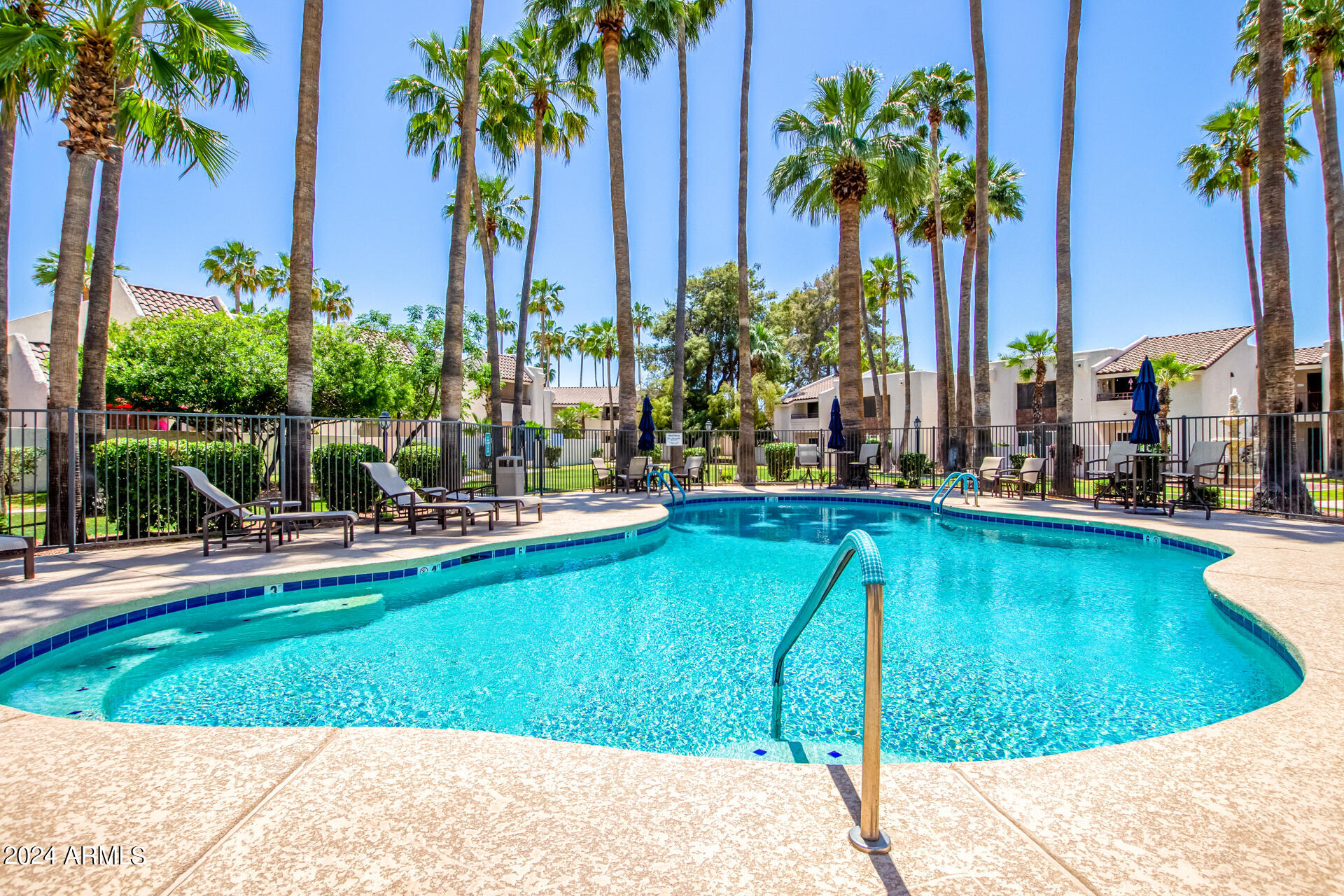 7350 N Via Paseo del Sur, O109