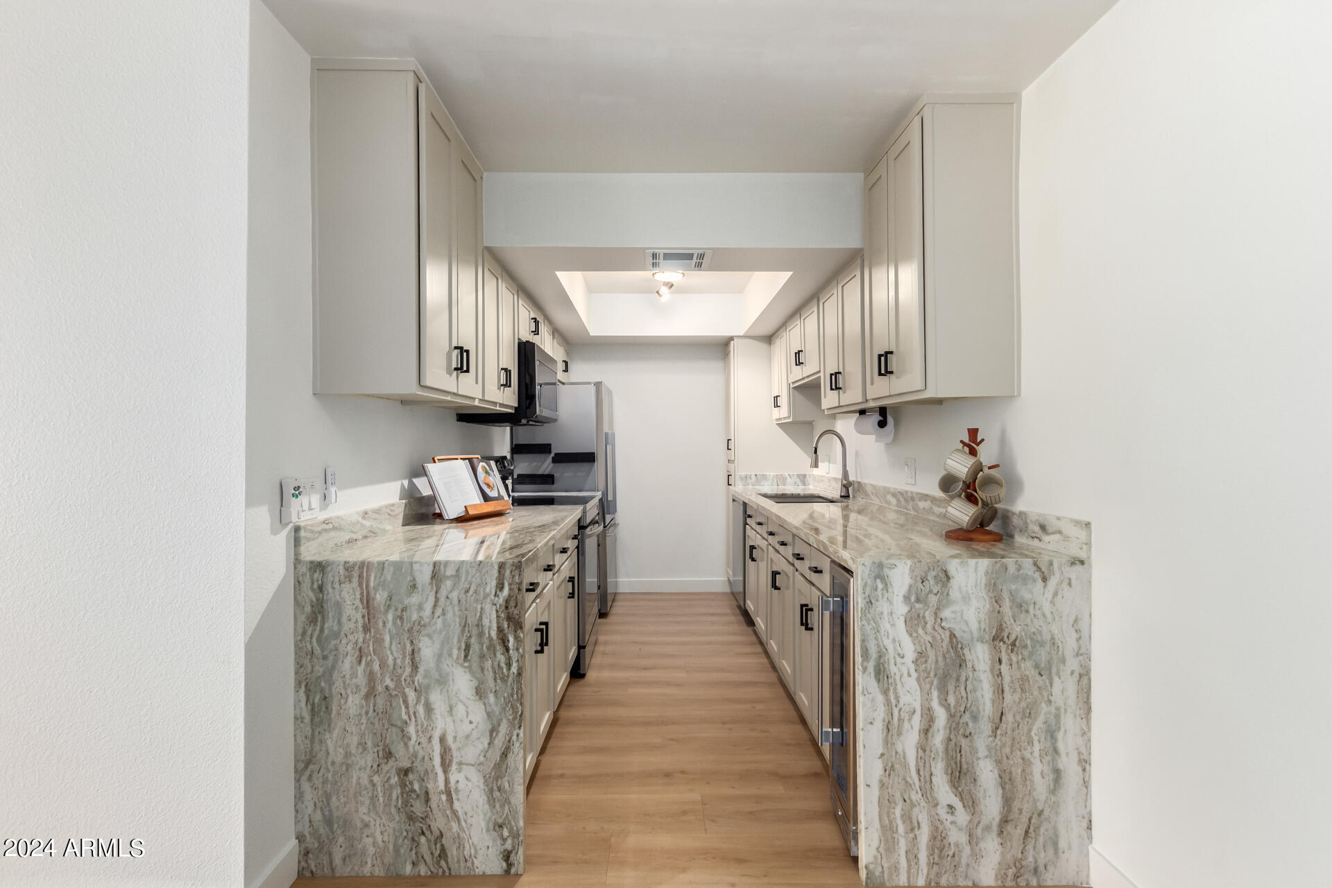 7350 N Via Paseo del Sur, O109