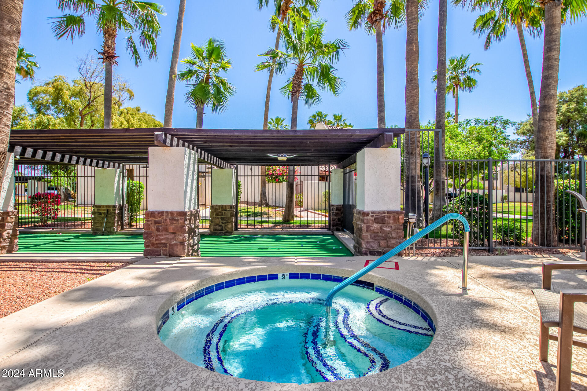 7350 N Via Paseo del Sur, O109