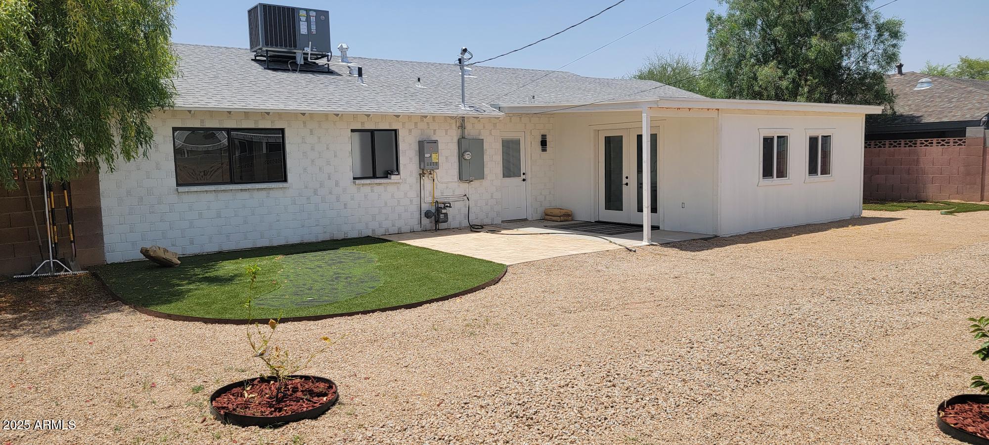 8524 E MARIPOSA Drive