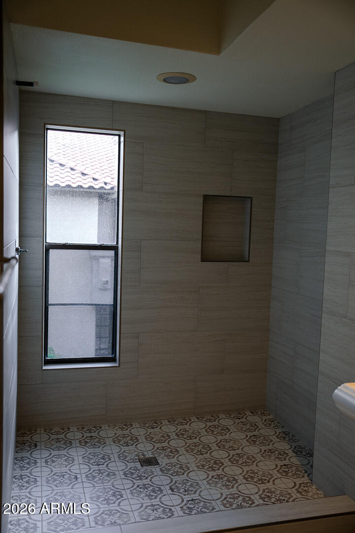 10017 E MOUNTAIN VIEW Road 1073
