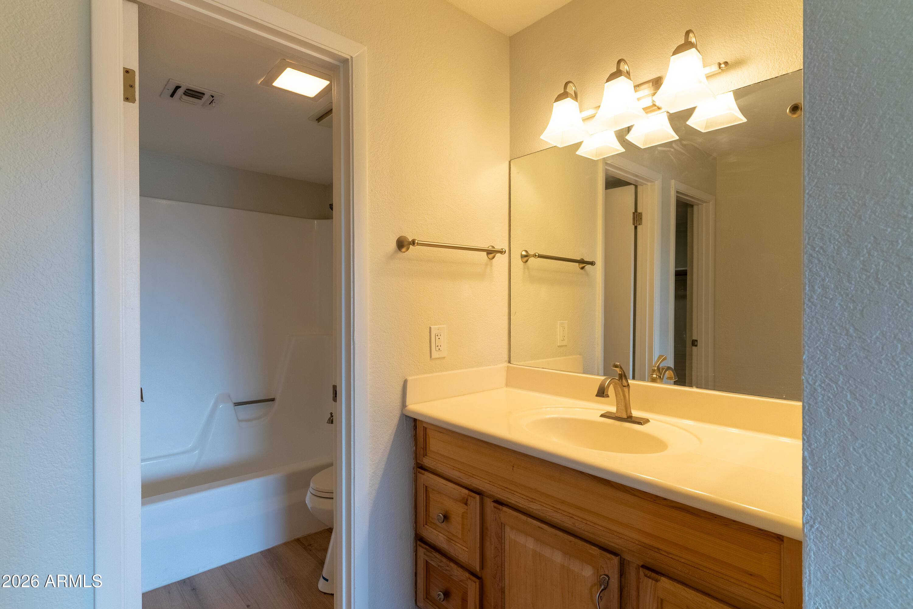 4150 E CACTUS Road 216
