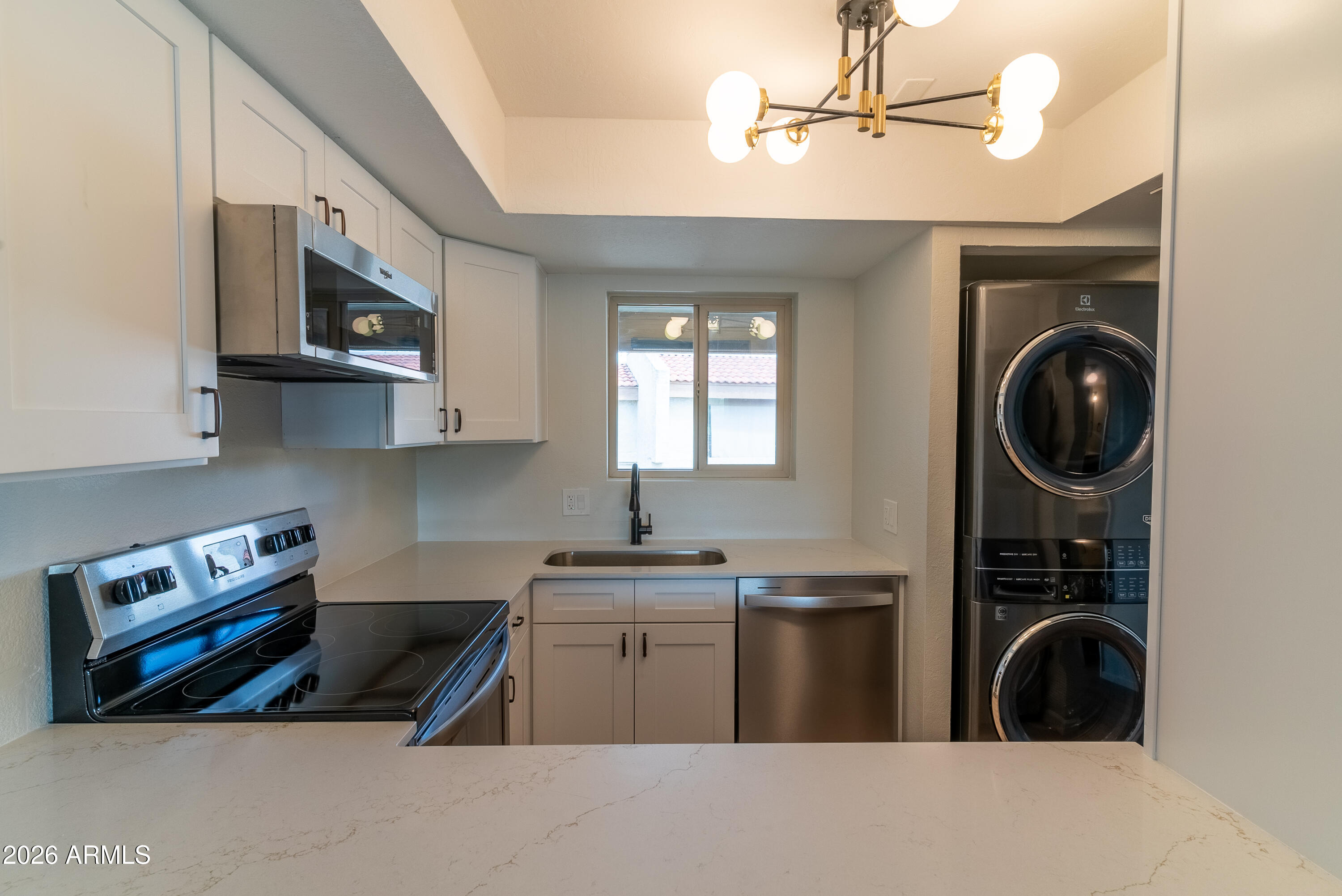 4150 E CACTUS Road 216