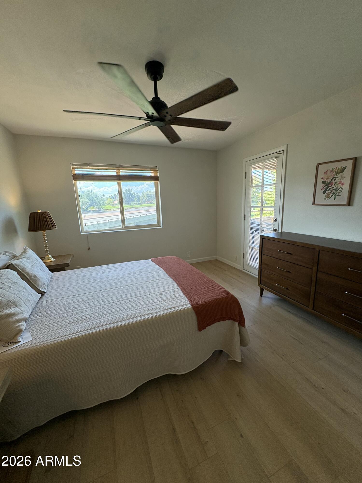 4150 E CACTUS Road 216