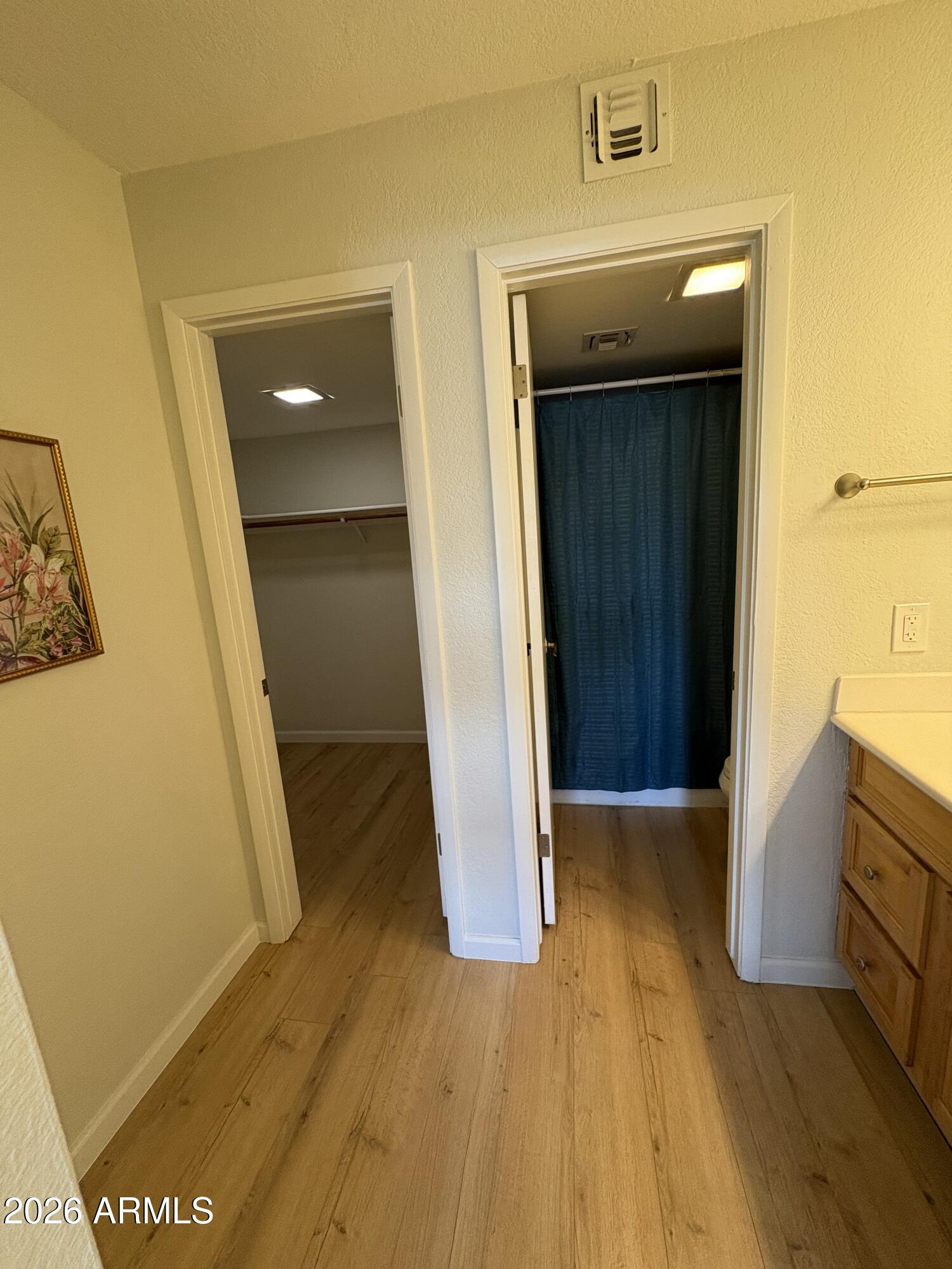 4150 E CACTUS Road 216