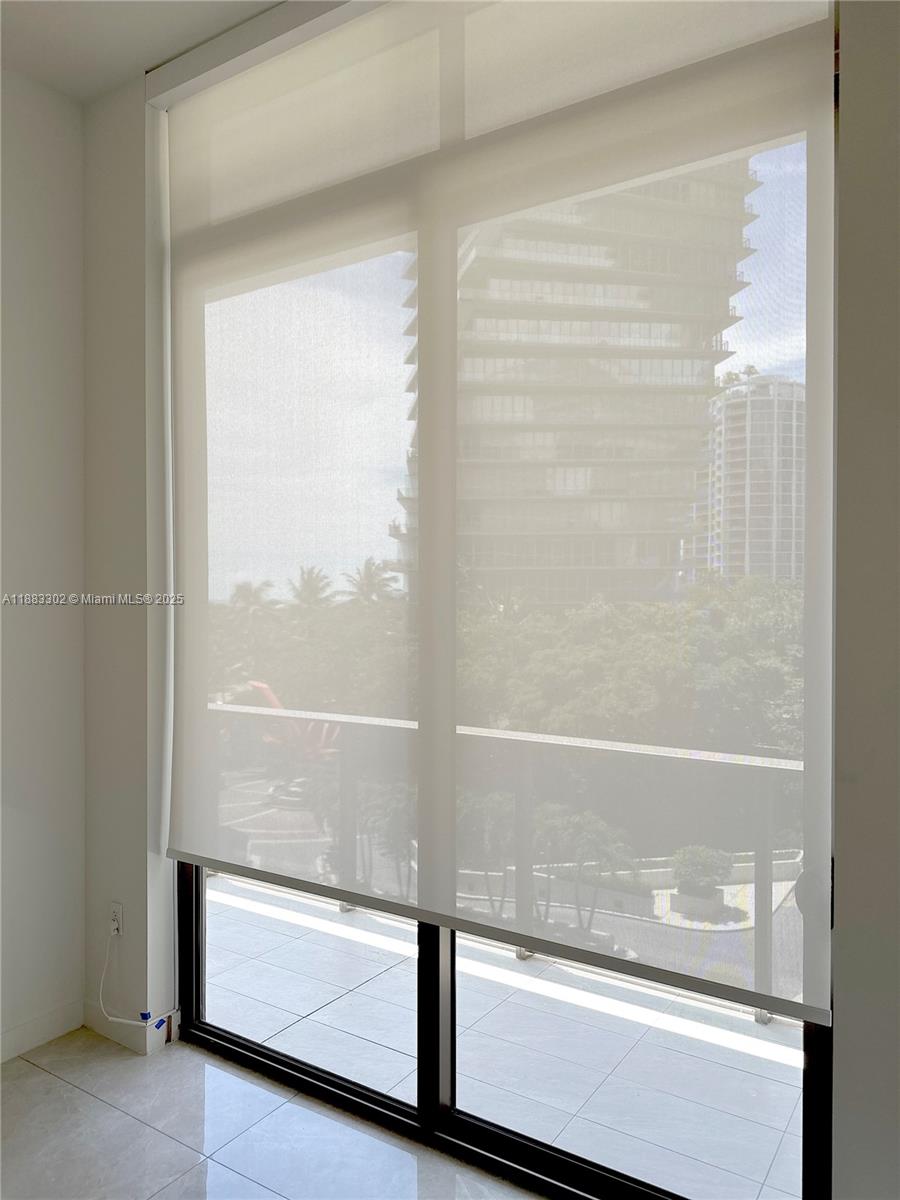 2655 S Bayshore Dr # 405