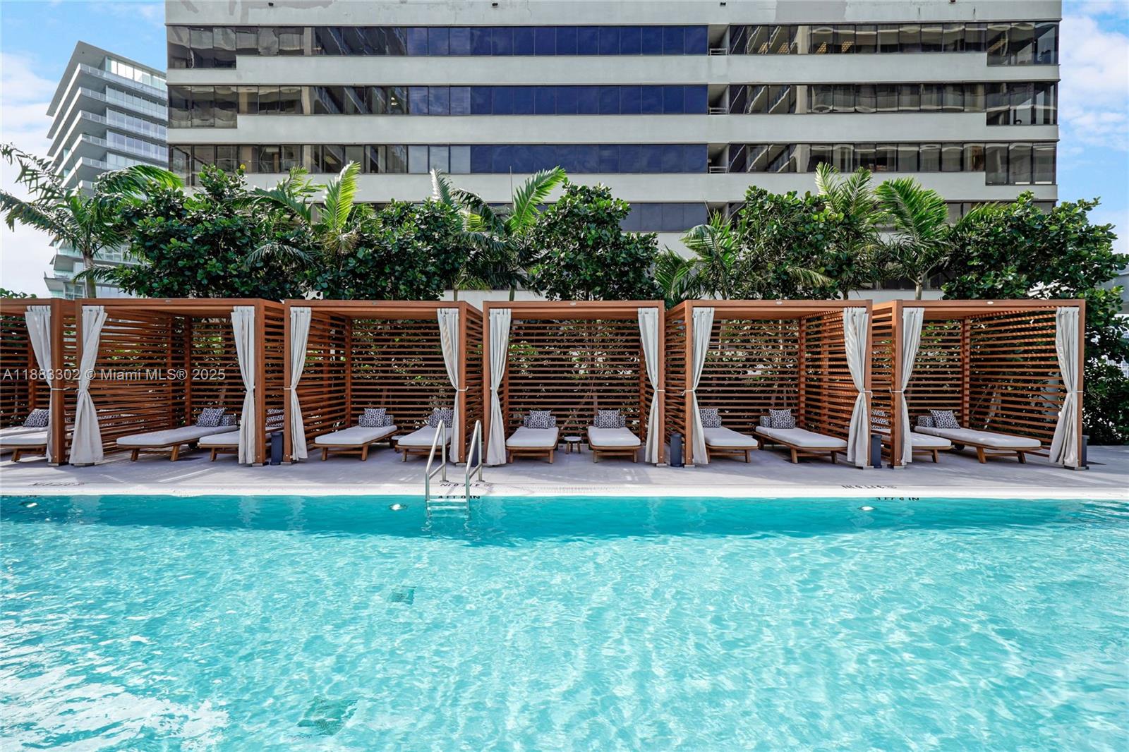 2655 S Bayshore Dr # 405