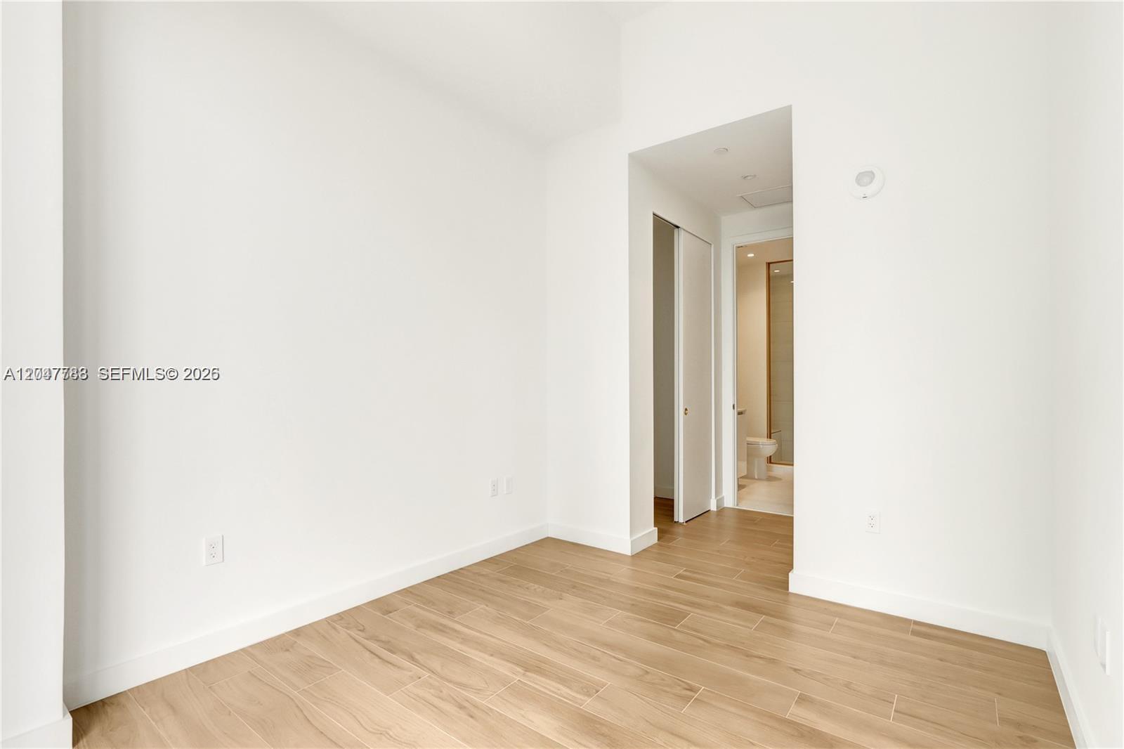 2655 S Bayshore Dr # 403
