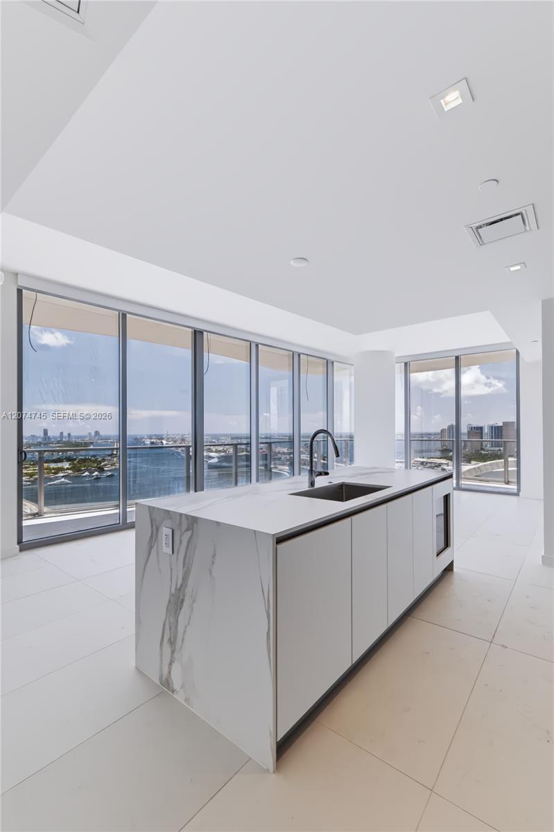 1400 Biscayne Blvd # 3501