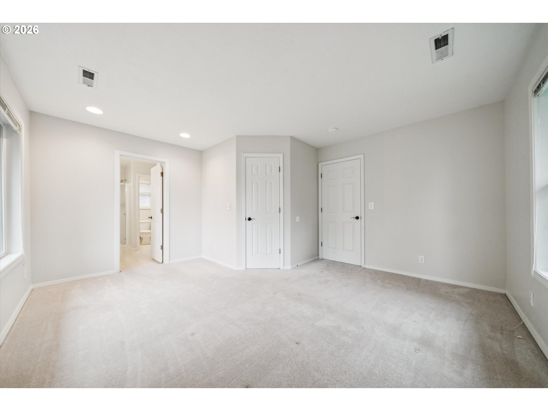892 SE 54TH AVE