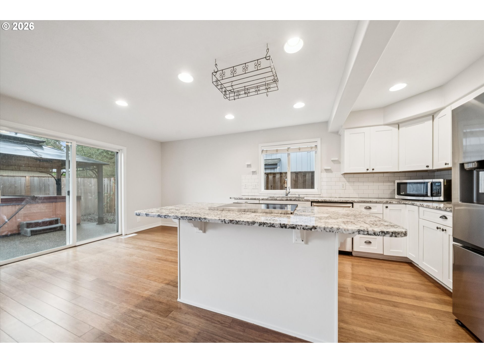 892 SE 54TH AVE