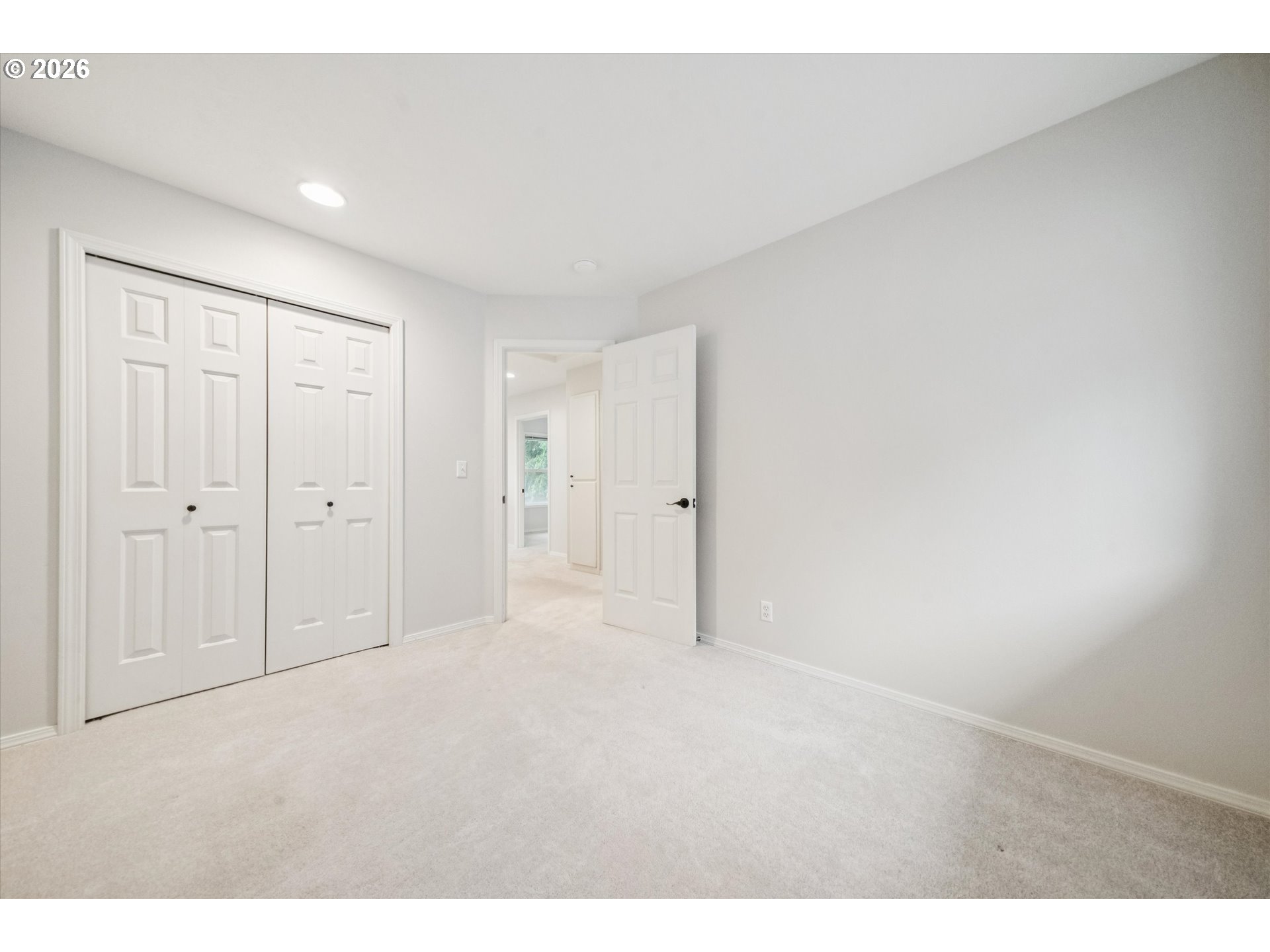 892 SE 54TH AVE