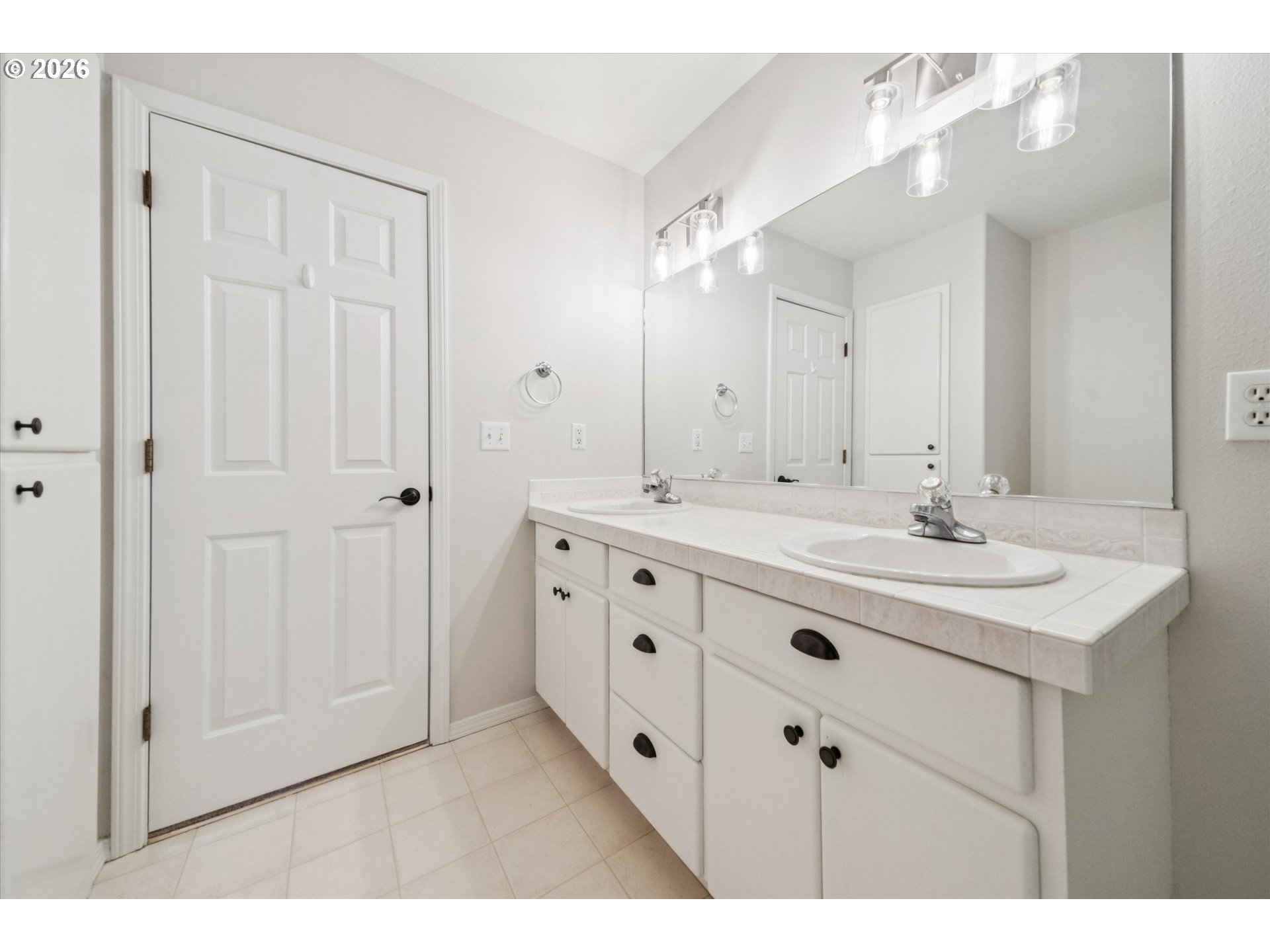 892 SE 54TH AVE