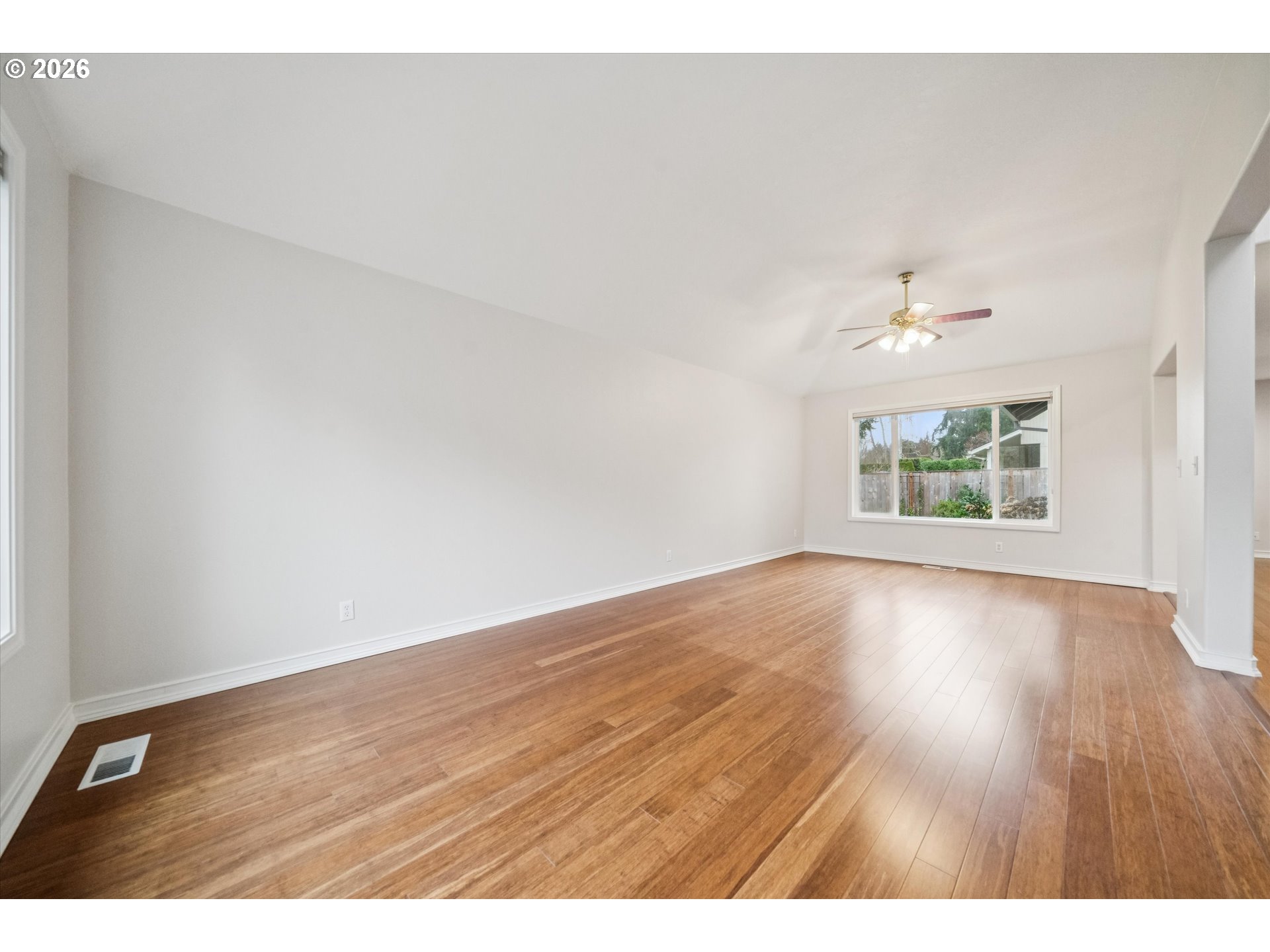 892 SE 54TH AVE