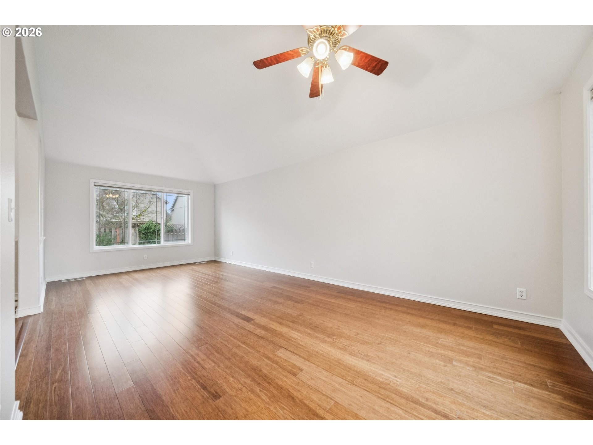 892 SE 54TH AVE