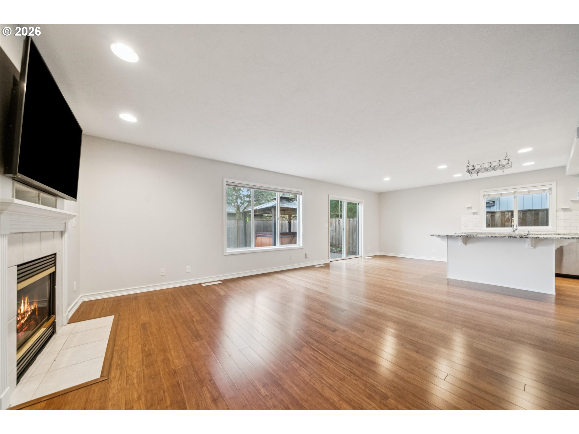 892 SE 54TH AVE