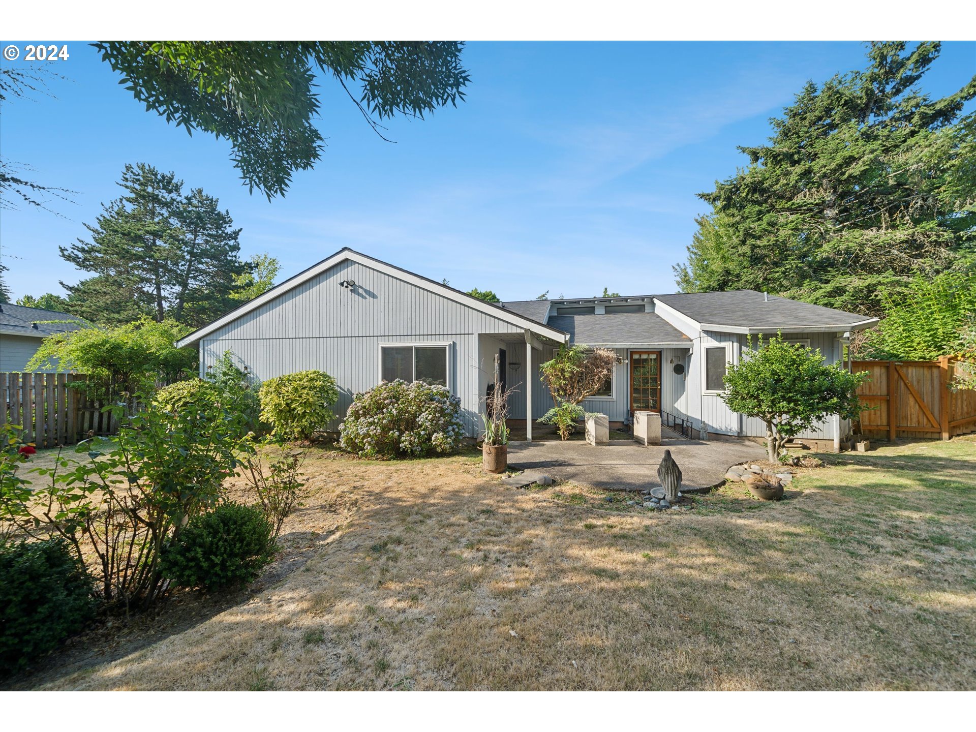 12905 SW HACKAMORE CT