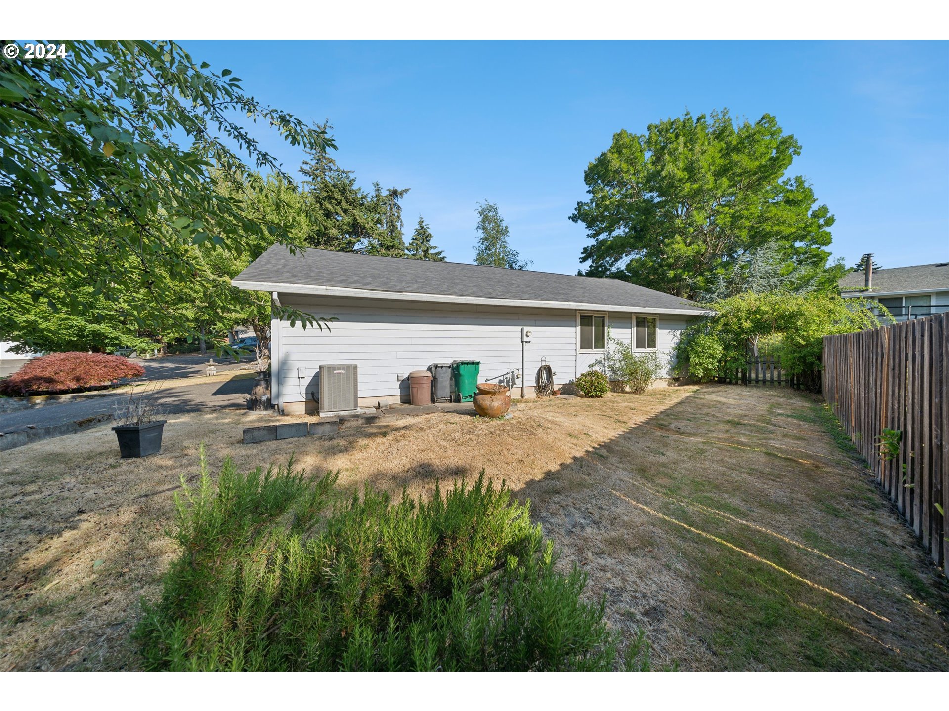 12905 SW HACKAMORE CT