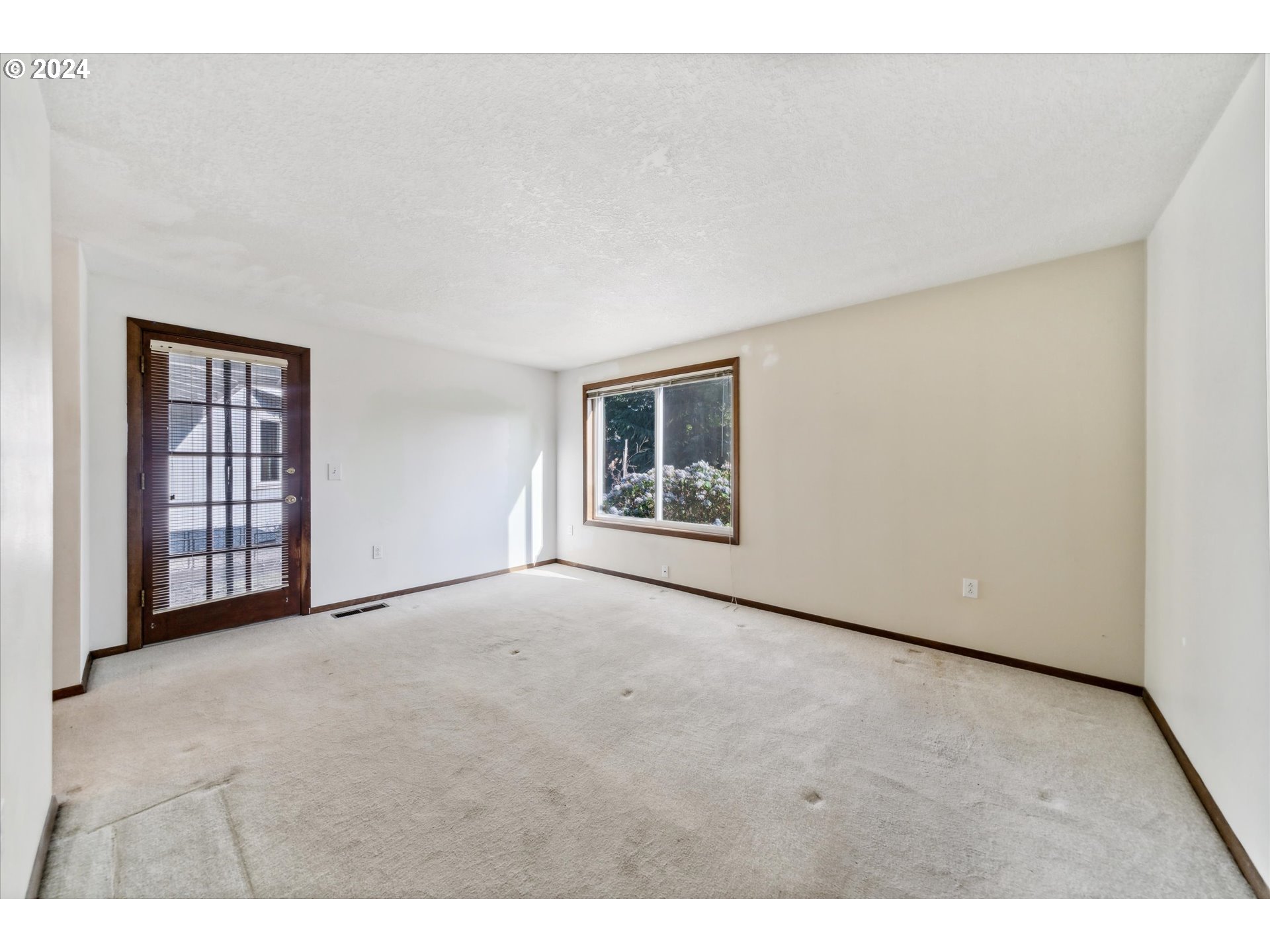 12905 SW HACKAMORE CT