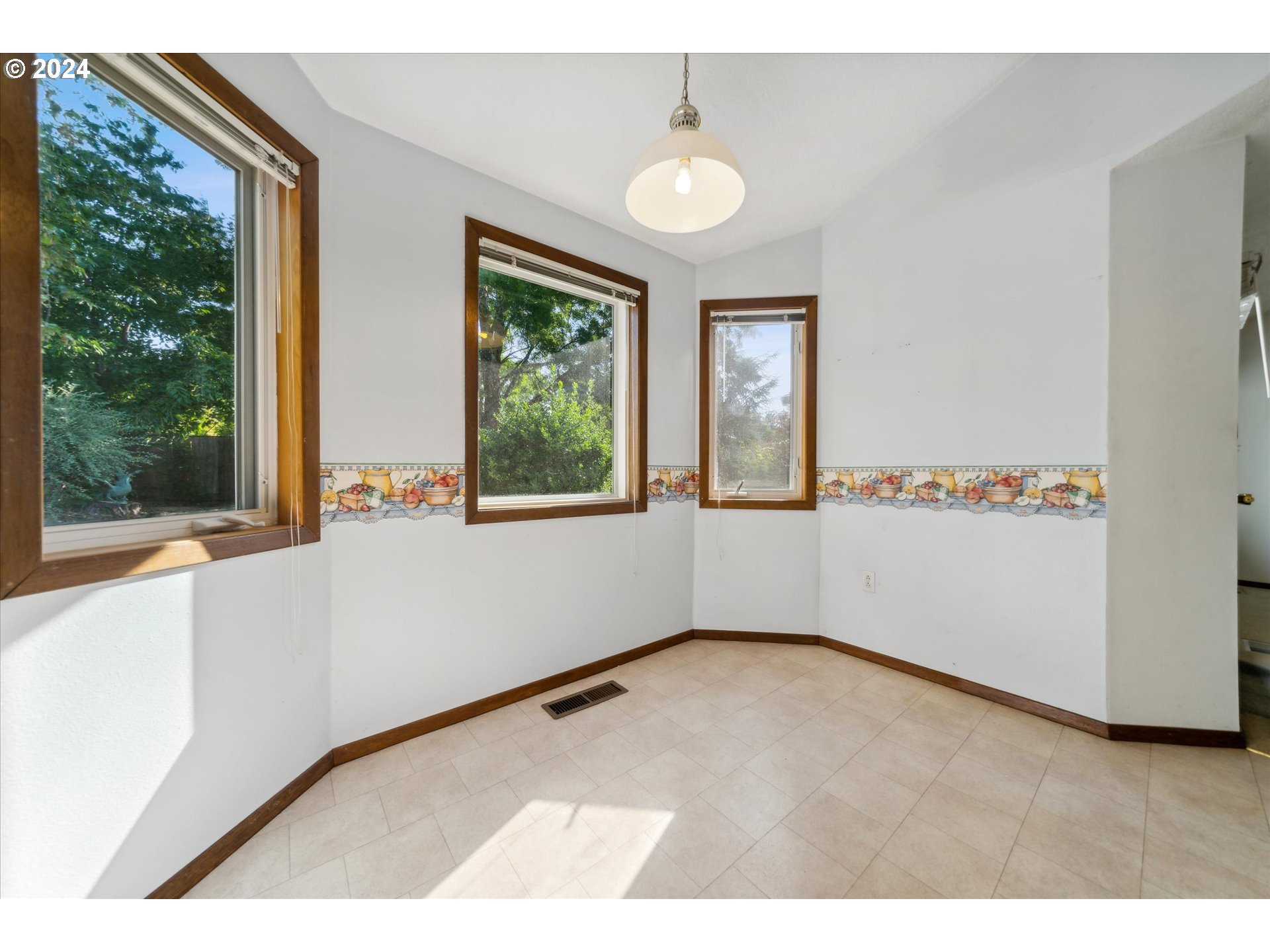 12905 SW HACKAMORE CT