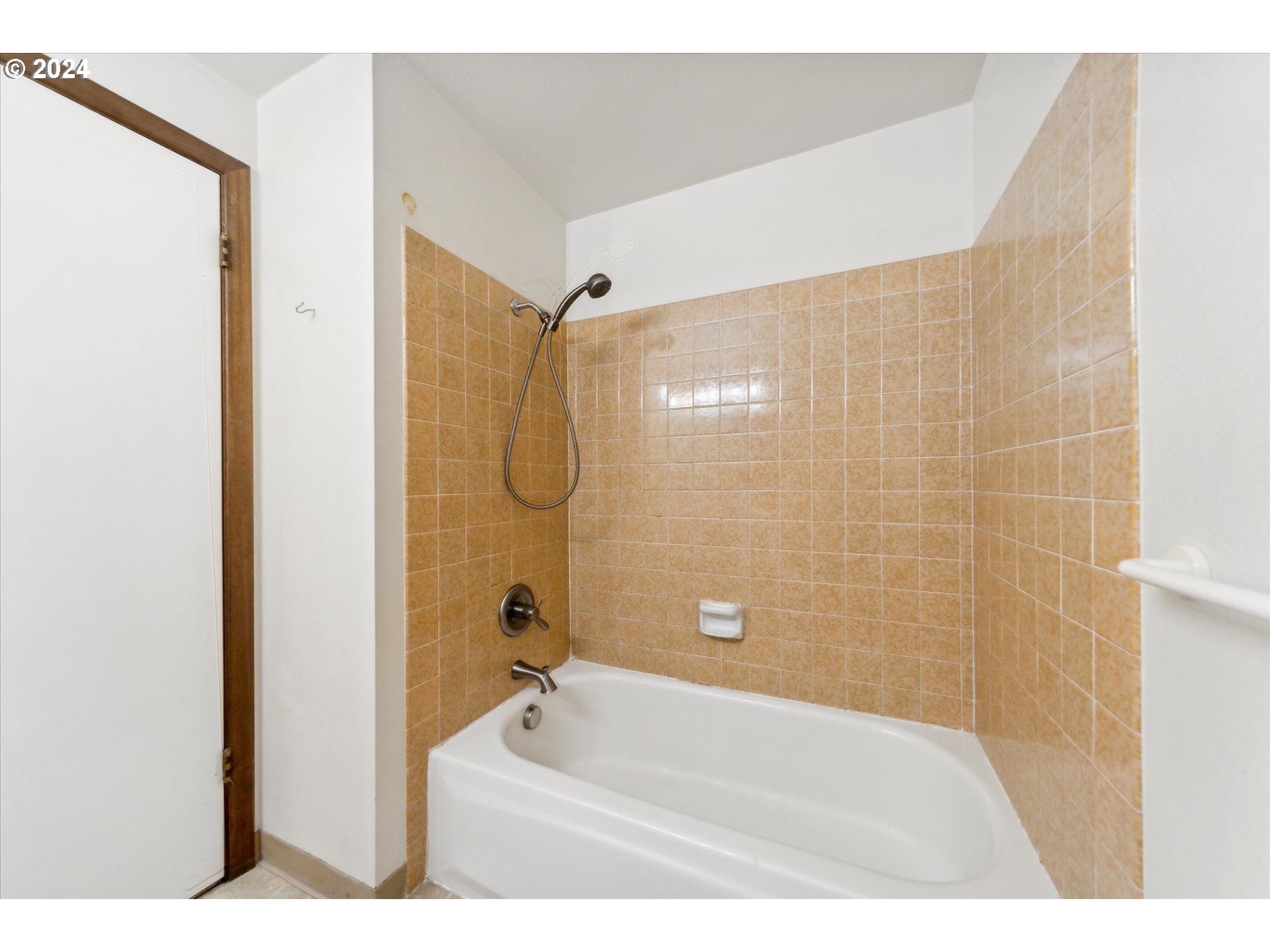 12905 SW HACKAMORE CT