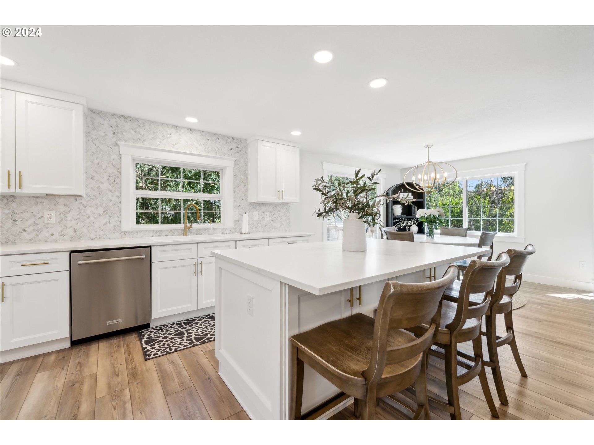 2015 DORAL CT