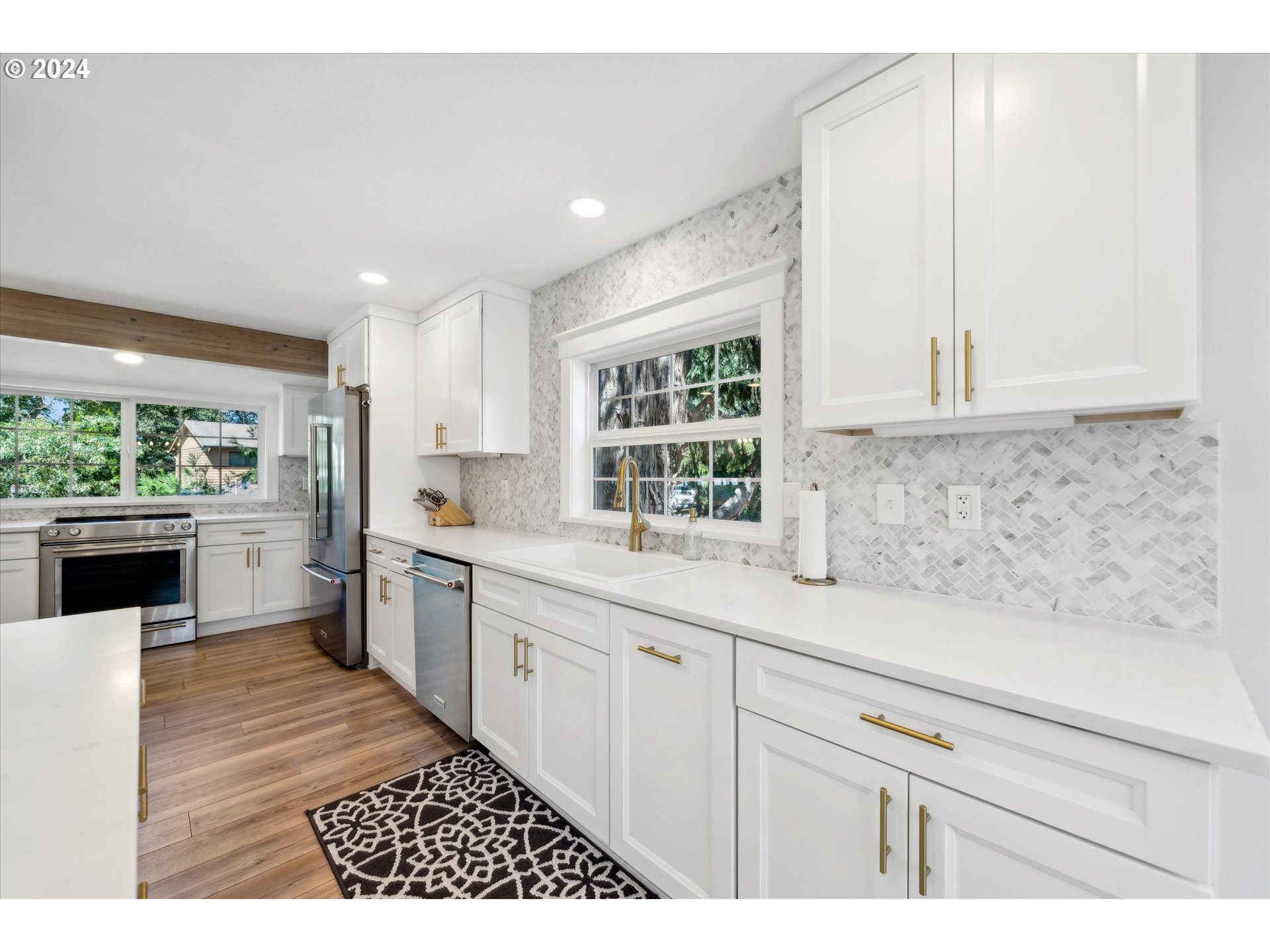 2015 DORAL CT