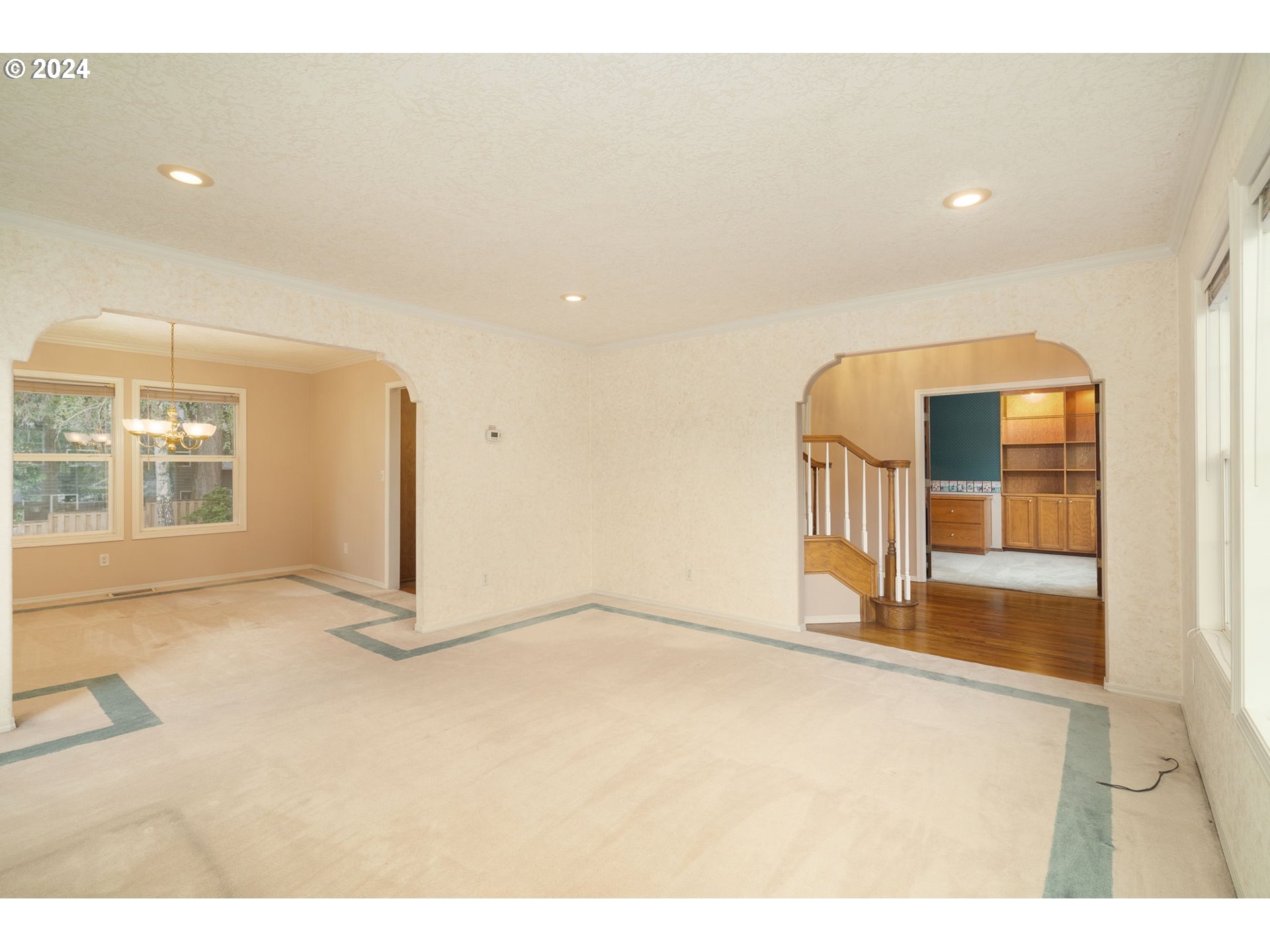 4700 SW CHUNUT CT