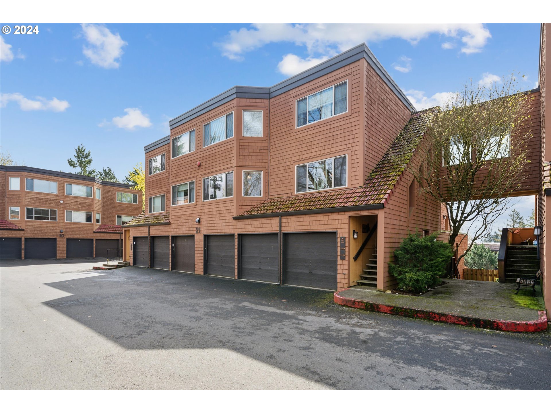 146 OSWEGO
