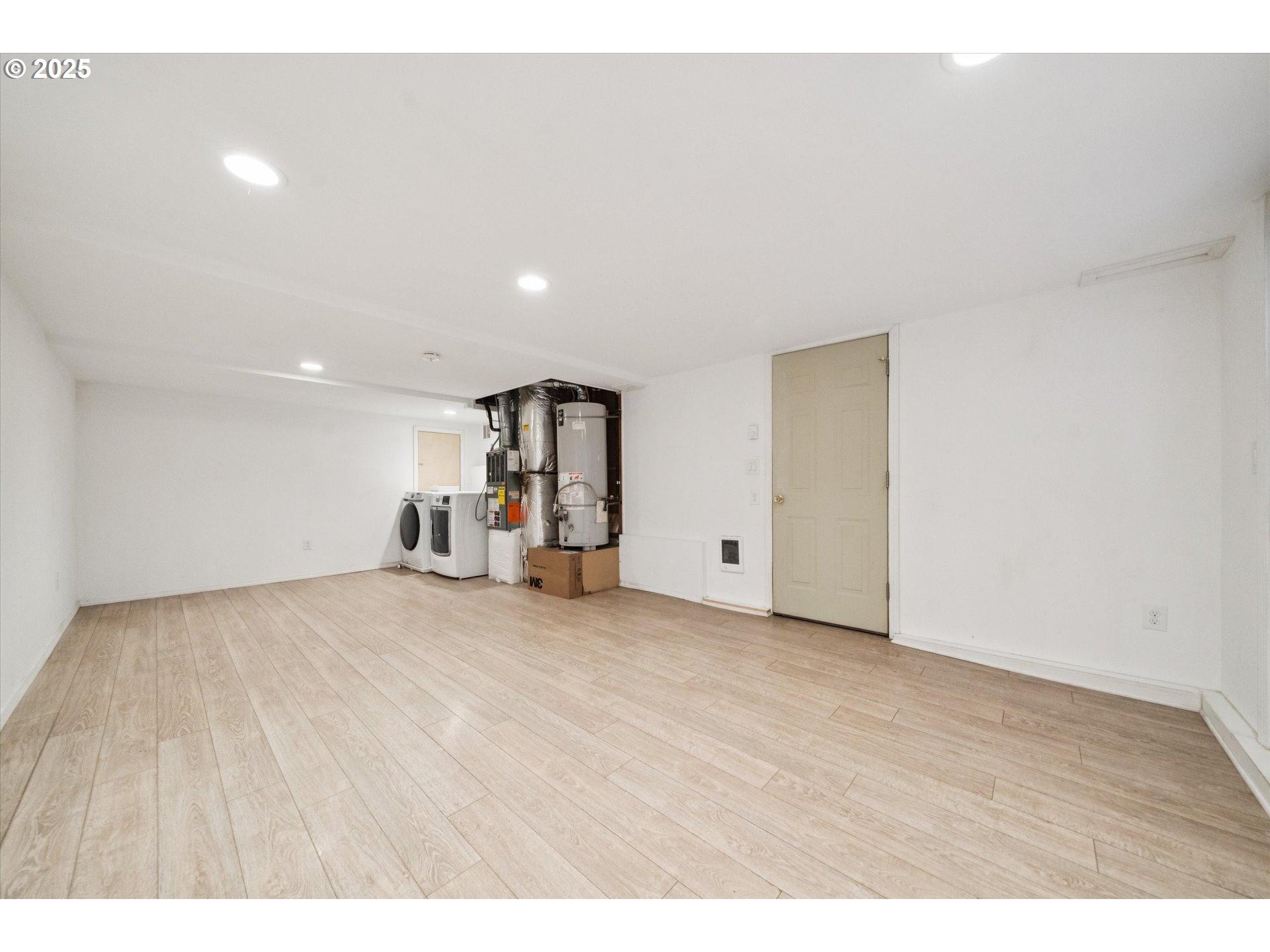 3088 CLUB HOUSE CT