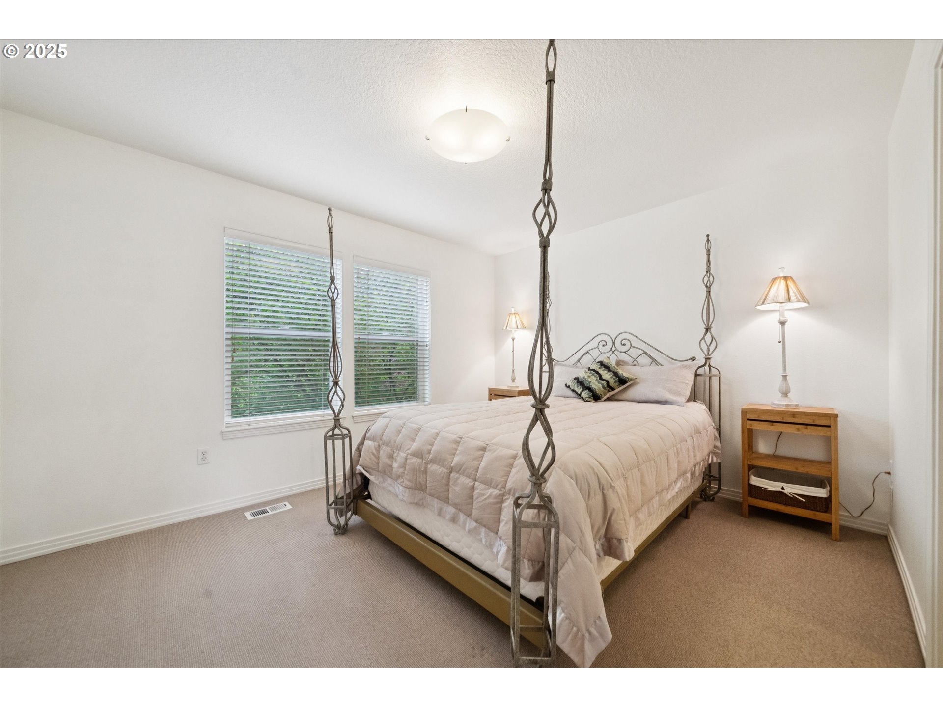 3088 CLUB HOUSE CT