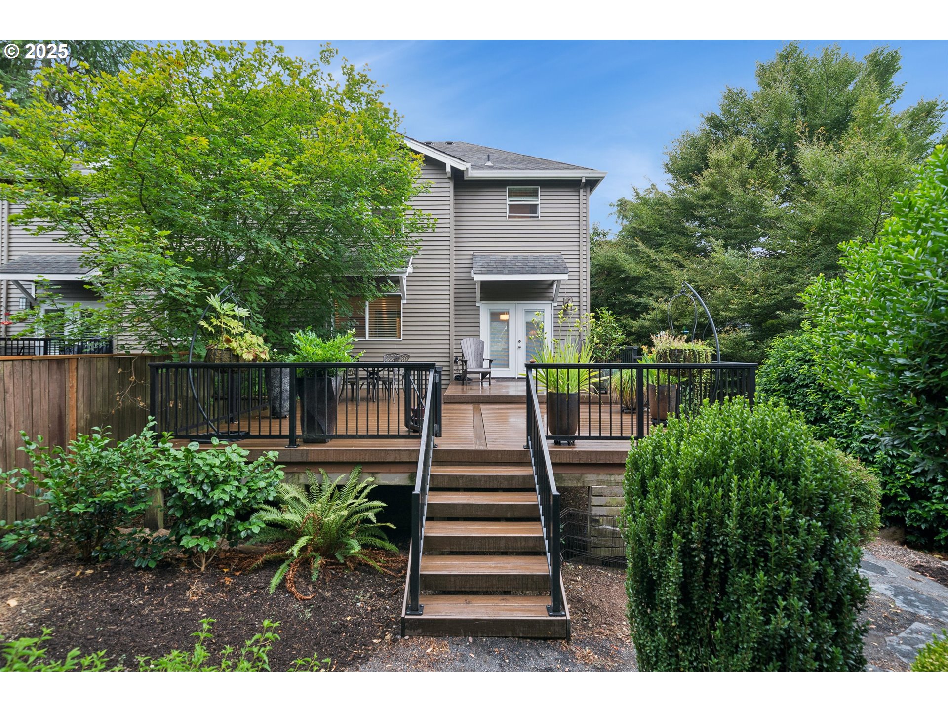 3088 CLUB HOUSE CT
