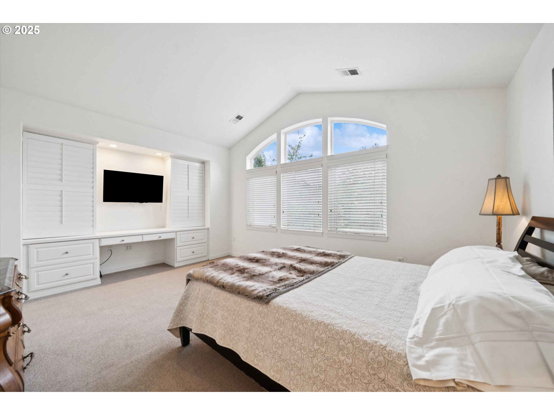 3088 CLUB HOUSE CT