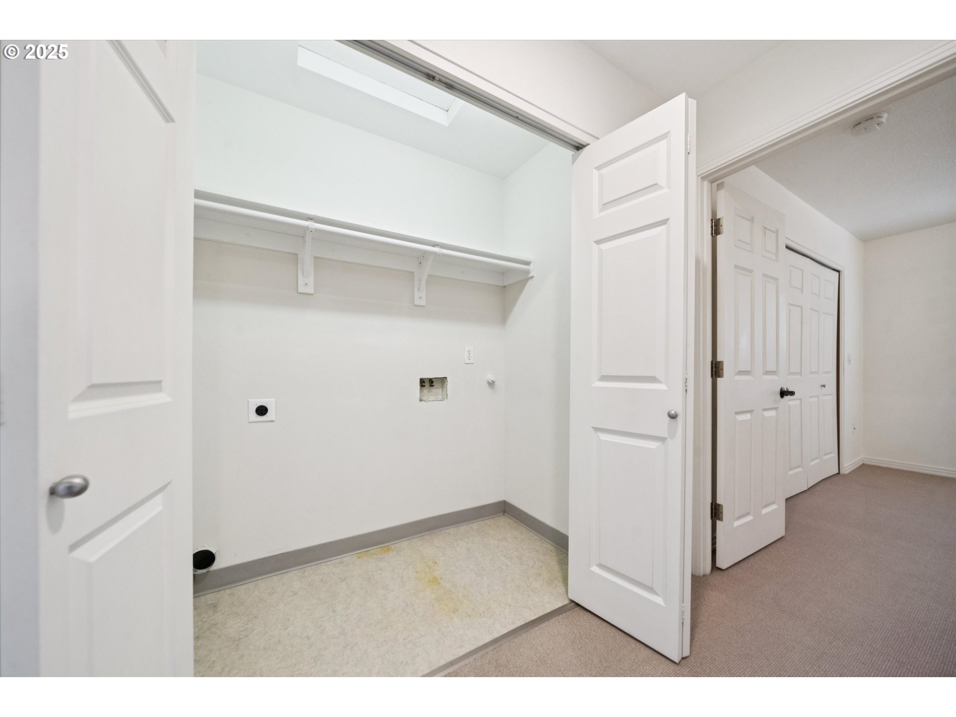 3088 CLUB HOUSE CT